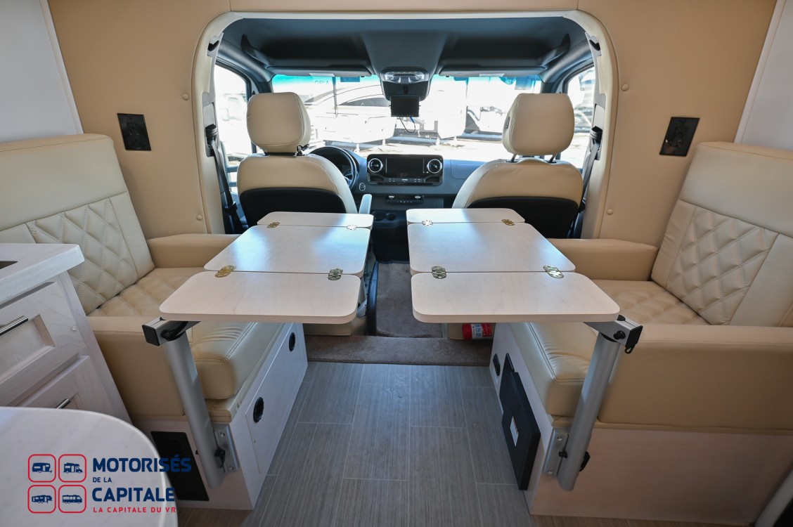 ULTRA BROUGHAM 2023
