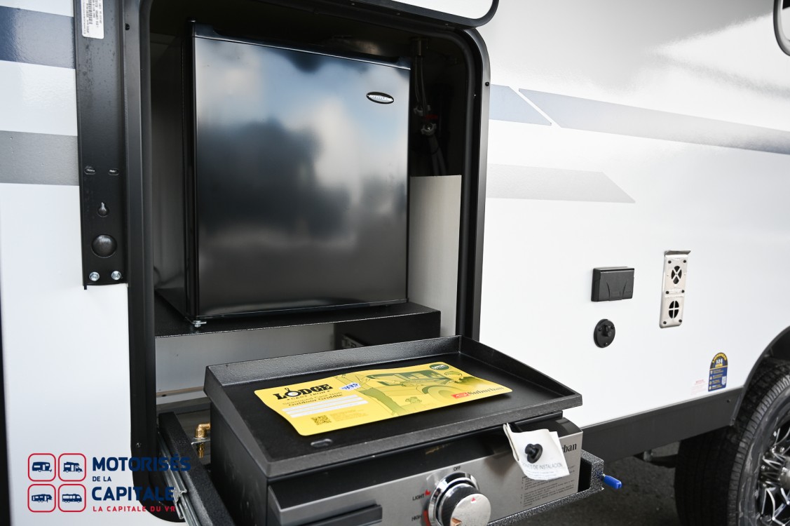 SPORTTREK STINGER LITE 2026