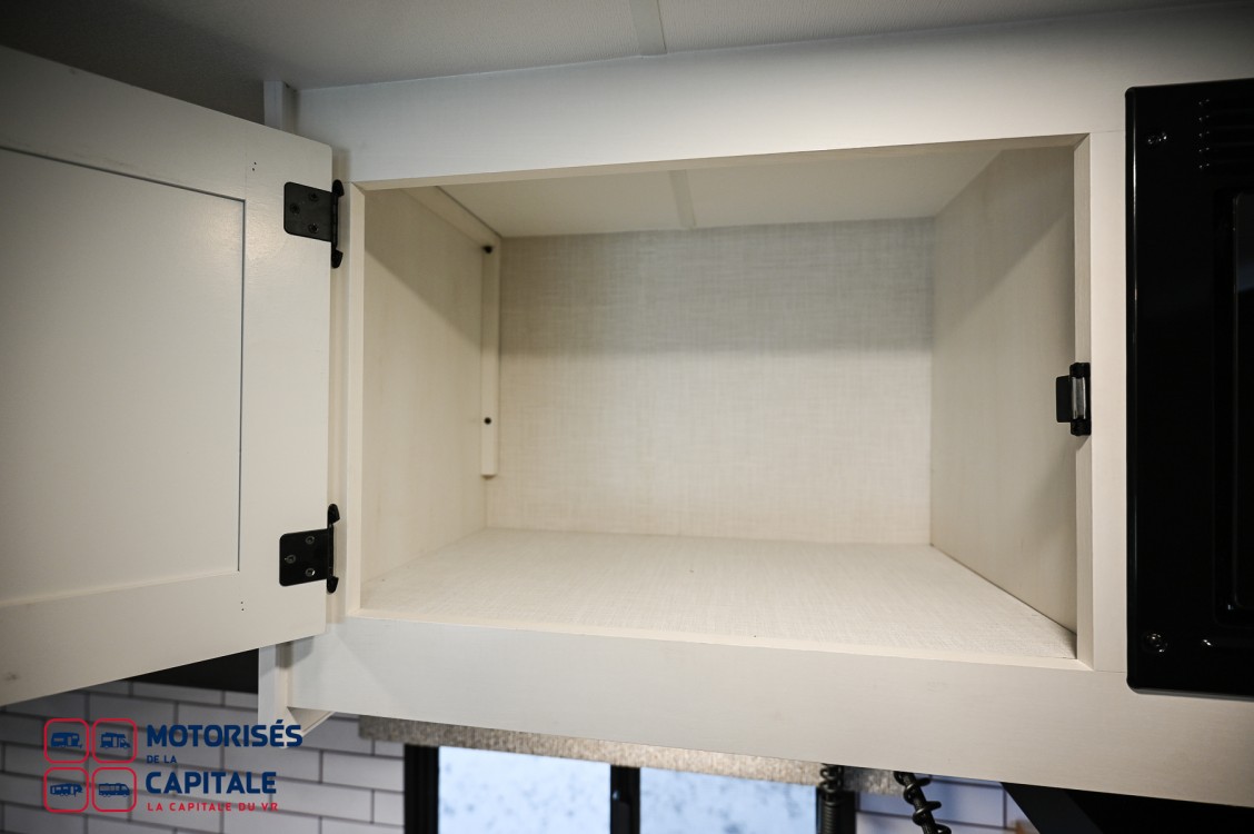 SPORTTREK STINGER LITE 2026