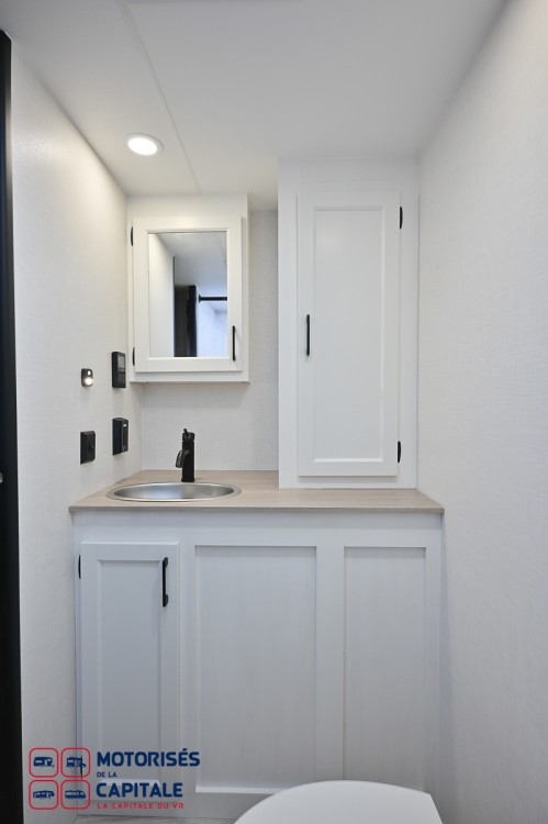 SPORTTREK STINGER LITE 2026