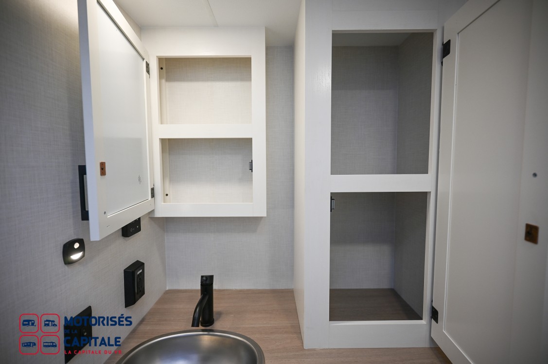 SPORTTREK STINGER LITE 2026