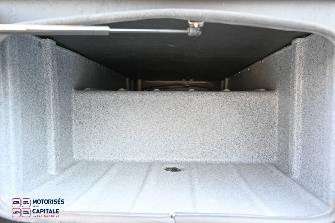ISATA 6 4X4 2027