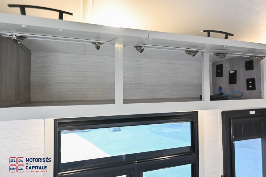 ISATA 6 4X4 2027