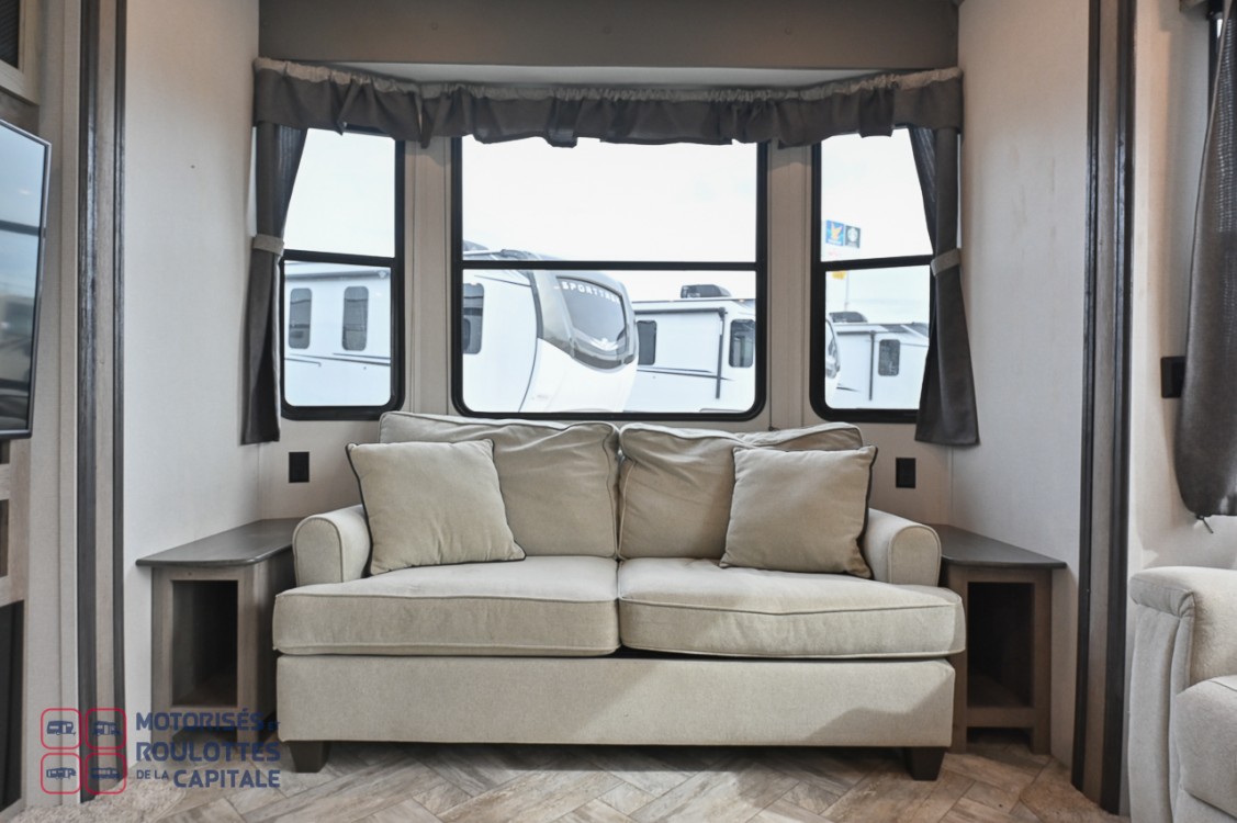 RESIDENCE 2021