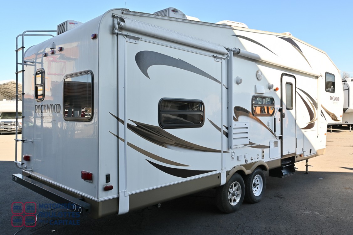 SIGNATURE ULTRA LITE 2012