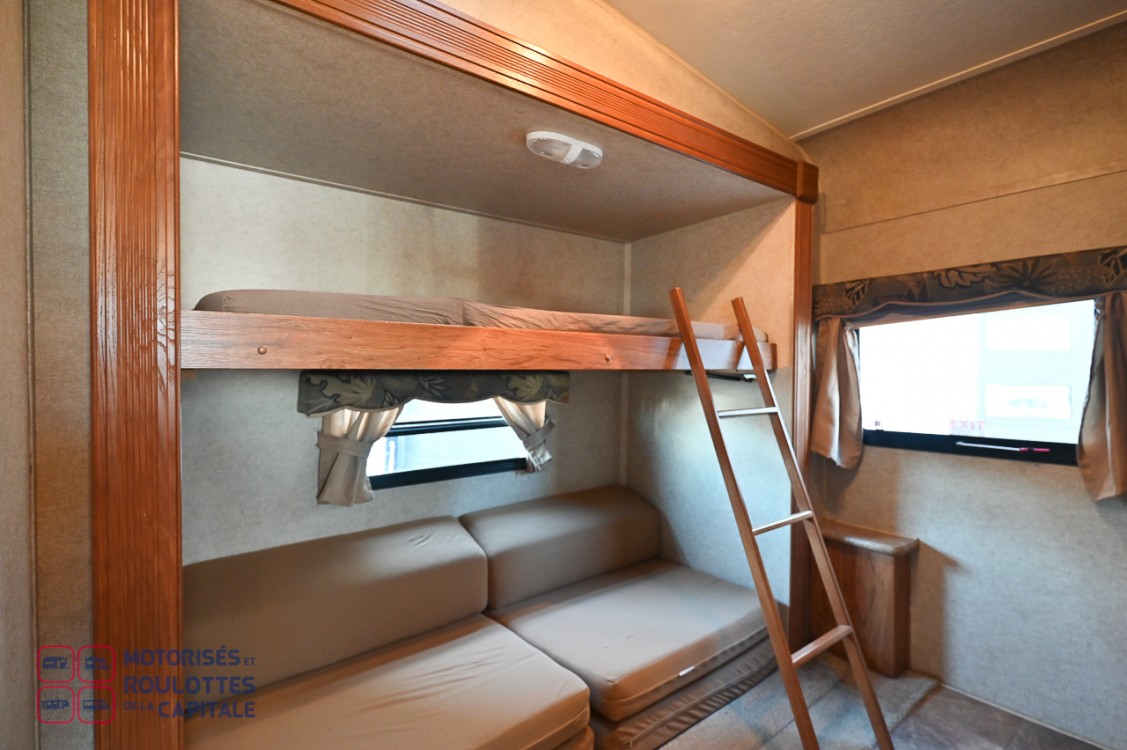 SIGNATURE ULTRA LITE 2012