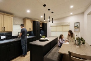 MANOR (EN TRANSIT) 2026
