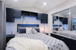 RESORT (EN TRANSIT) 2026