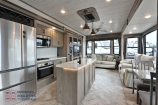 RESIDENCE 2021