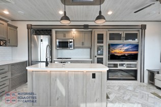 RESIDENCE 2021